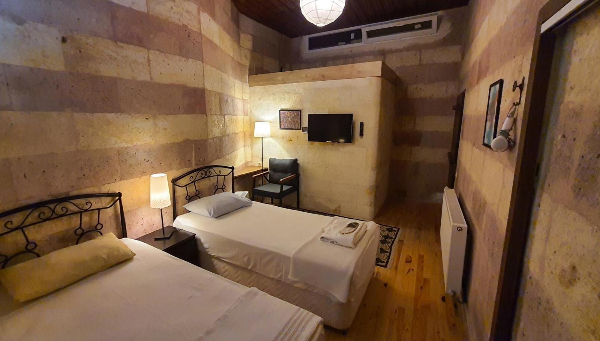 Karadut Cave Hotel Гьореме Номер фото